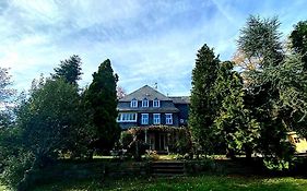 Traumhafte Altbau-Wohnung in Denkmal-Villa I 2 Schlafzr. I Haustier mögl. I 125m2